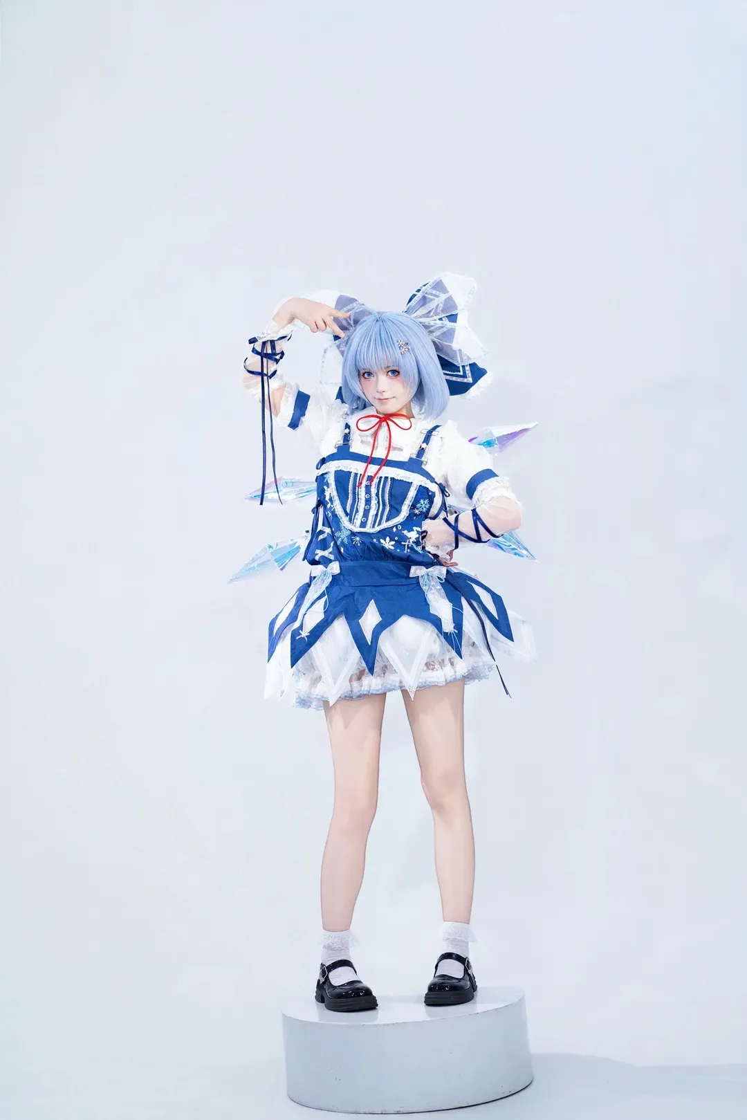 【琪露诺cos】东方project的冰之妖精，蓝白水晶裙摆真的太梦幻了 - 第 3 张