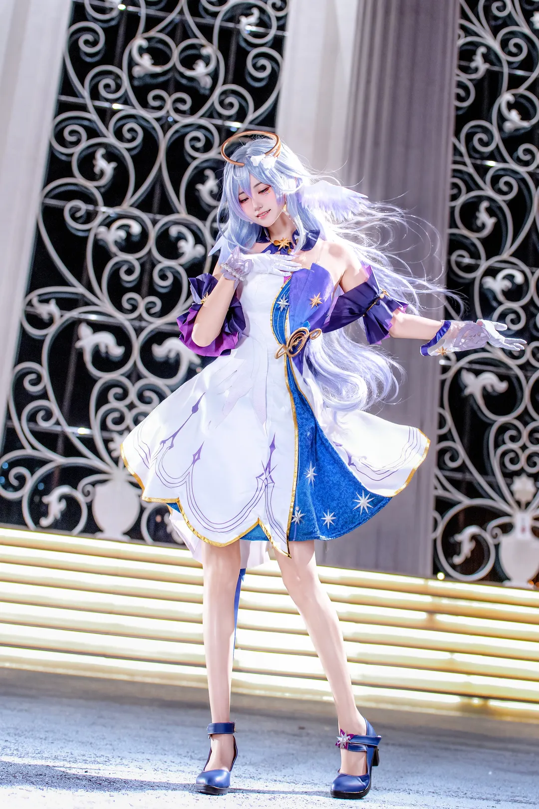 【知更鸟cos】崩坏星穹铁道知更鸟，光影与羽毛的交织 - 第 1 张