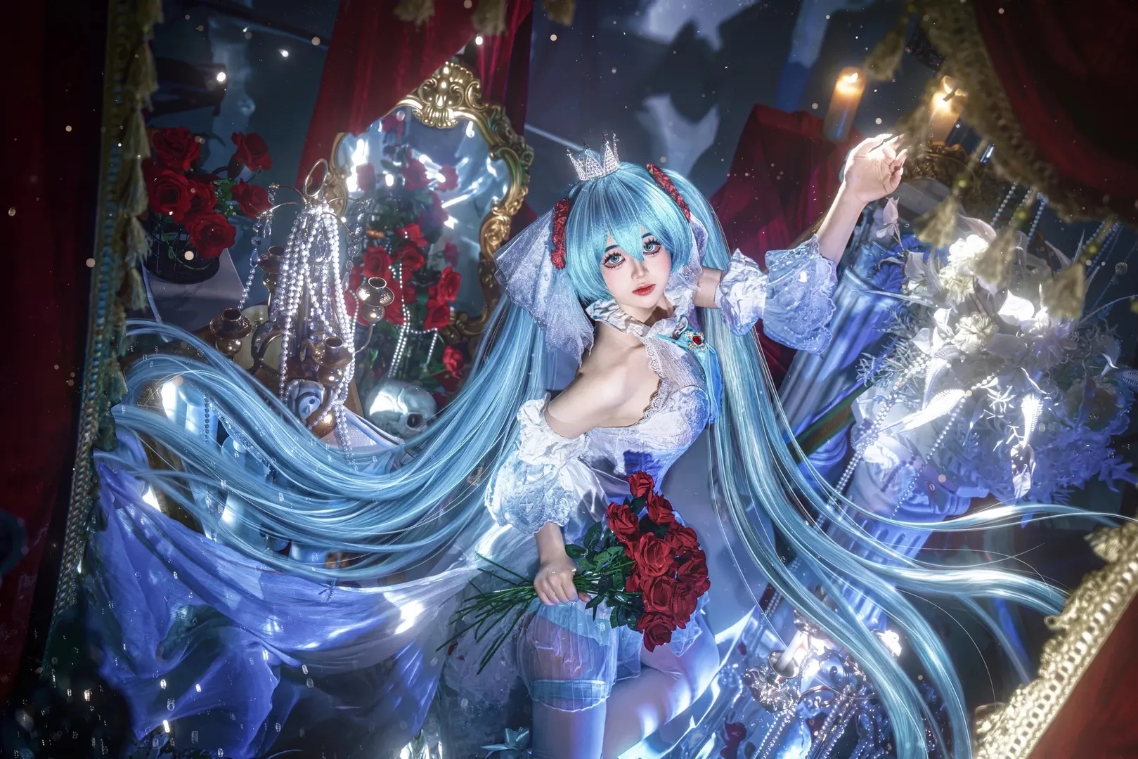 【初音未来cos】白如雪的公主，红玫瑰与白骨交织的幻境 - 第 4 张