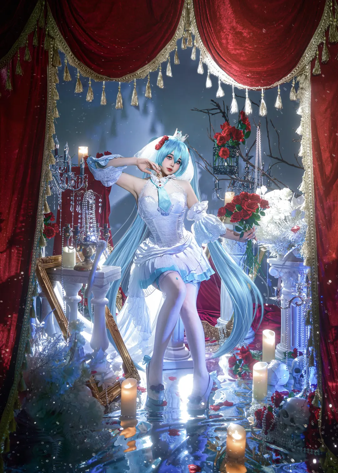 【初音未来cos】白如雪的公主，红玫瑰与白骨交织的幻境 - 第 8 张