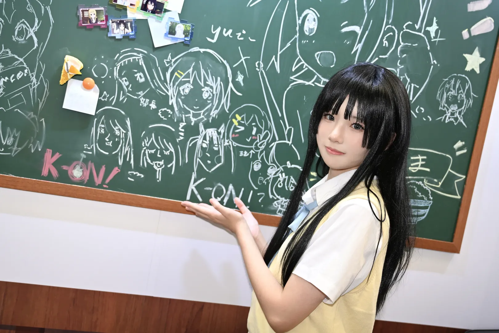 【秋山澪cos】轻音少女快闪现场，背起贝斯的日常记录 - 第 3 张