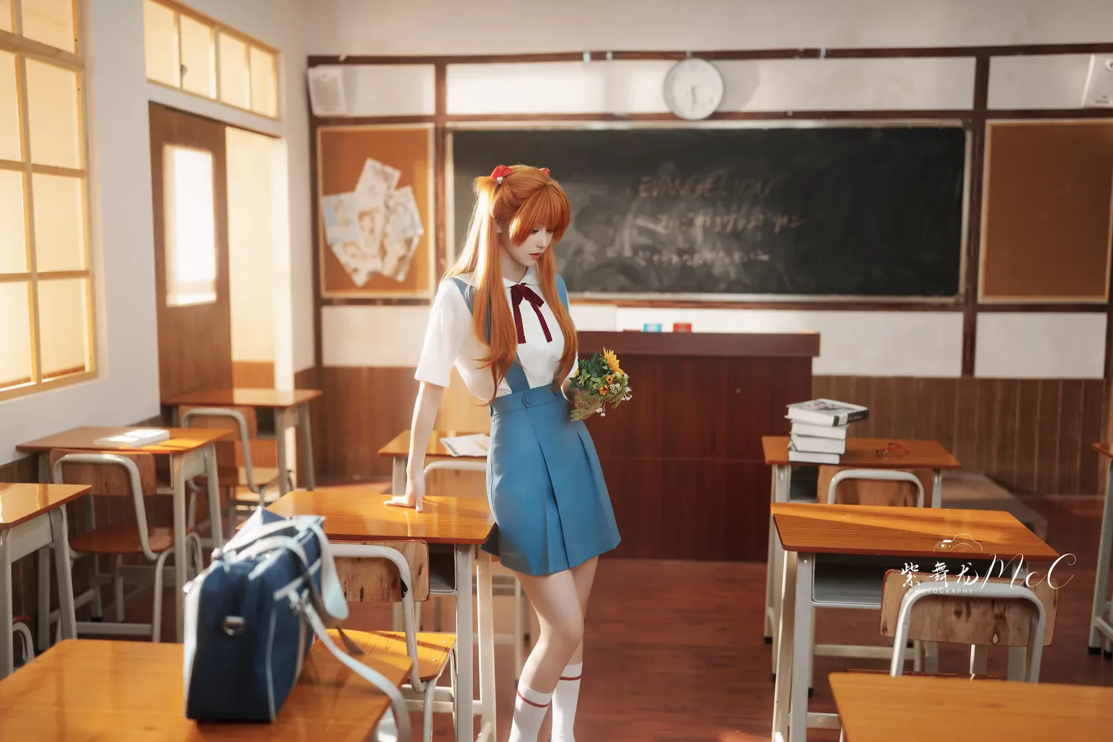 【明日香cos】教室里的日常光影与动作参考 - 第 2 张