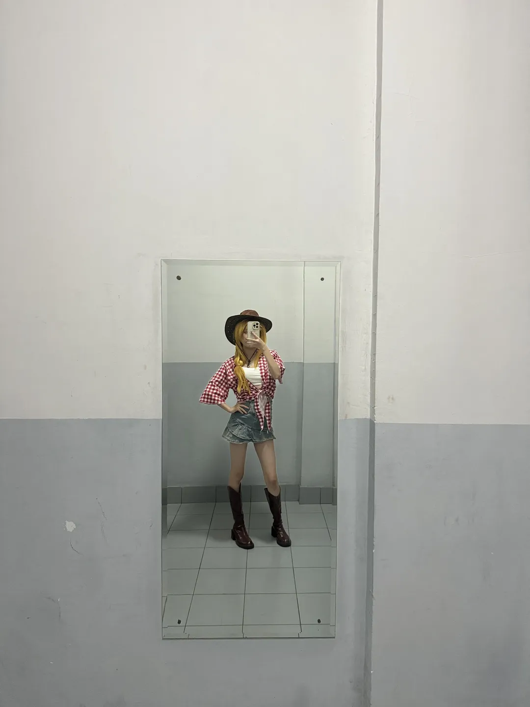 【苹果嘉儿cos】楼梯间试装小马宝莉女孩 - 第 1 张