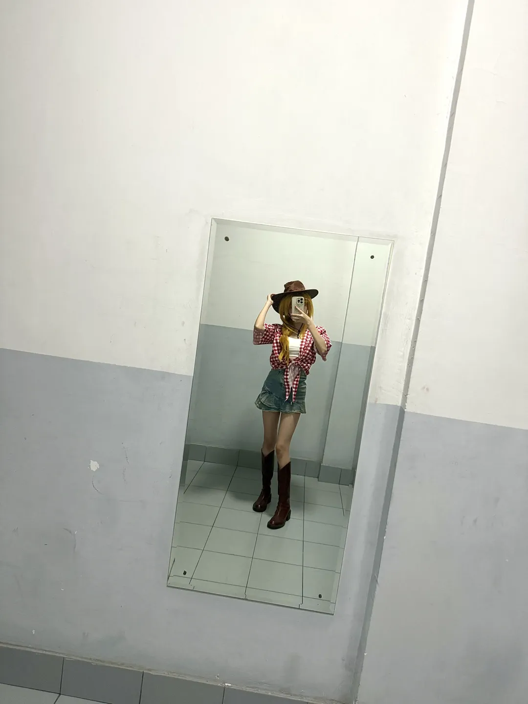 【苹果嘉儿cos】楼梯间试装小马宝莉女孩 - 第 2 张