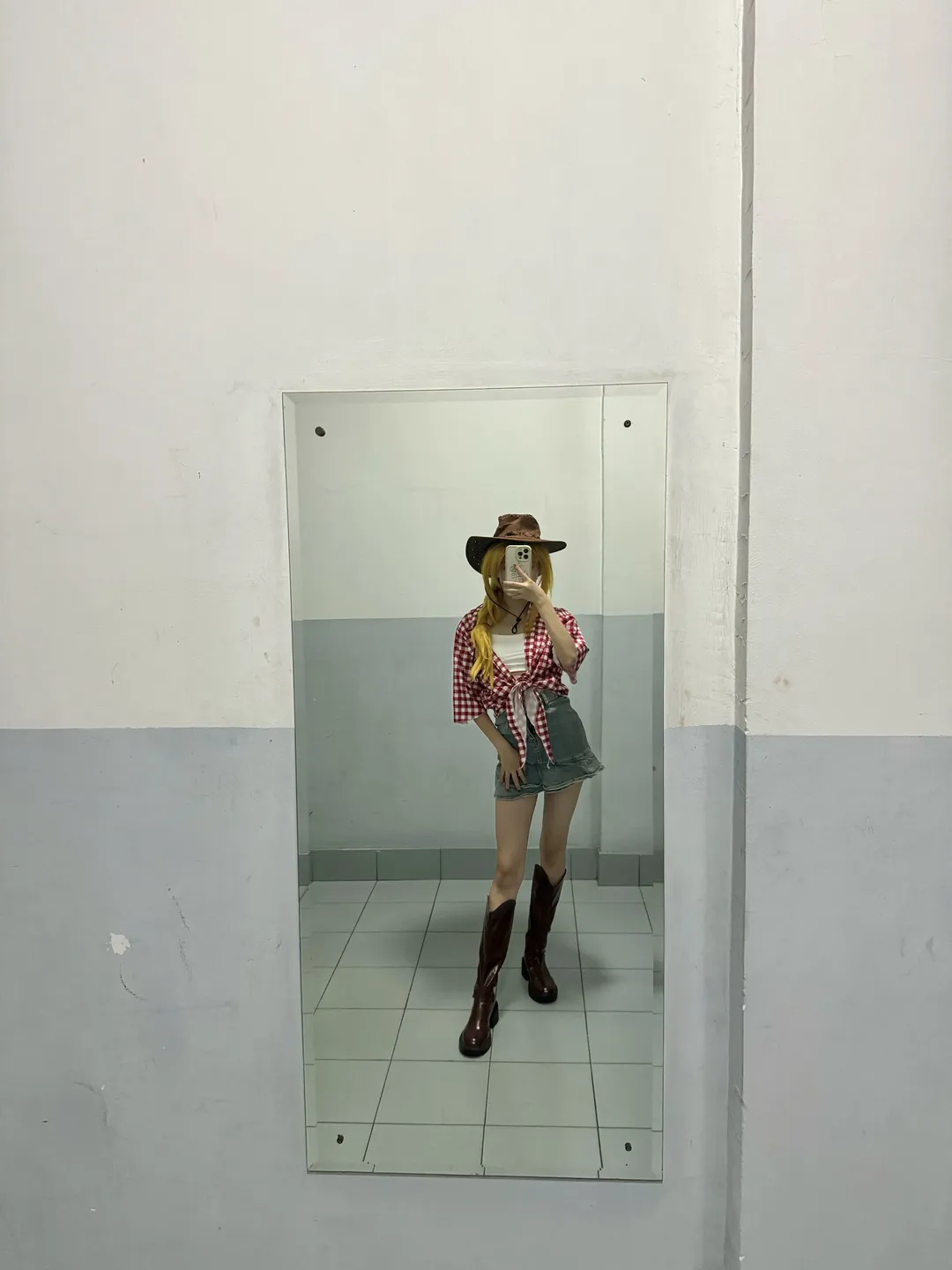 【苹果嘉儿cos】楼梯间试装小马宝莉女孩 - 第 4 张