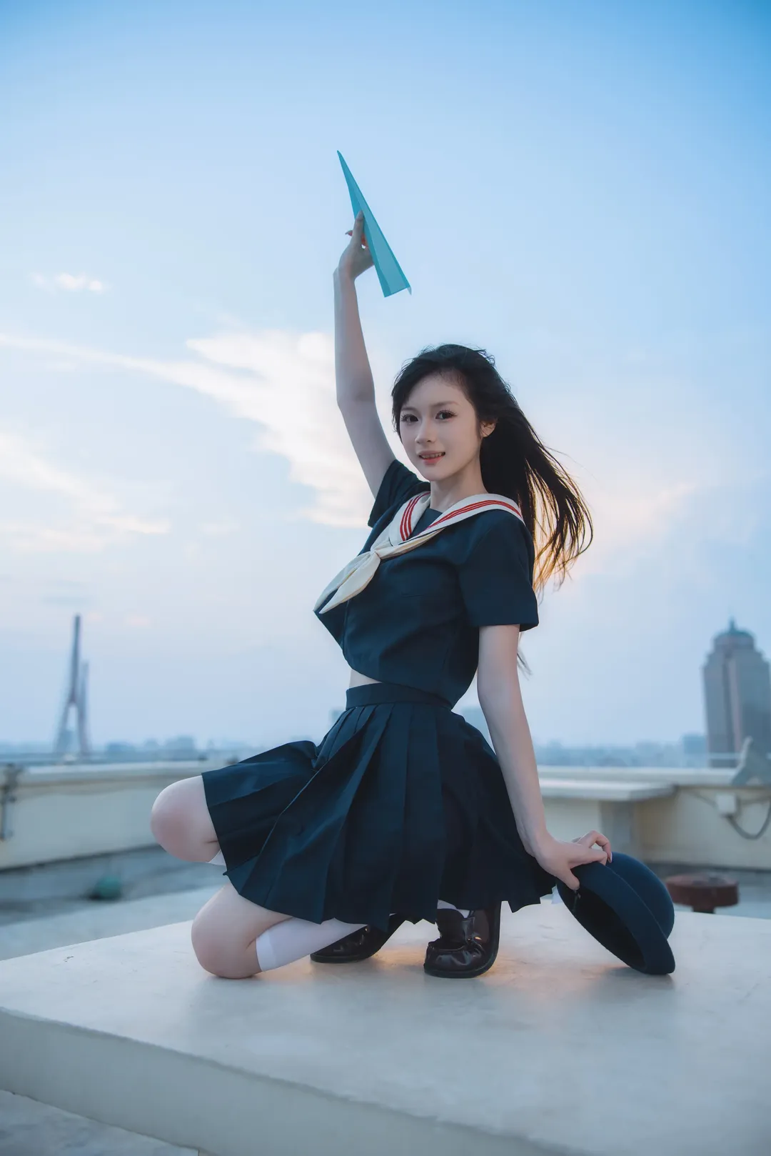 天台黄昏下的日系水手服少女 - 第 6 张