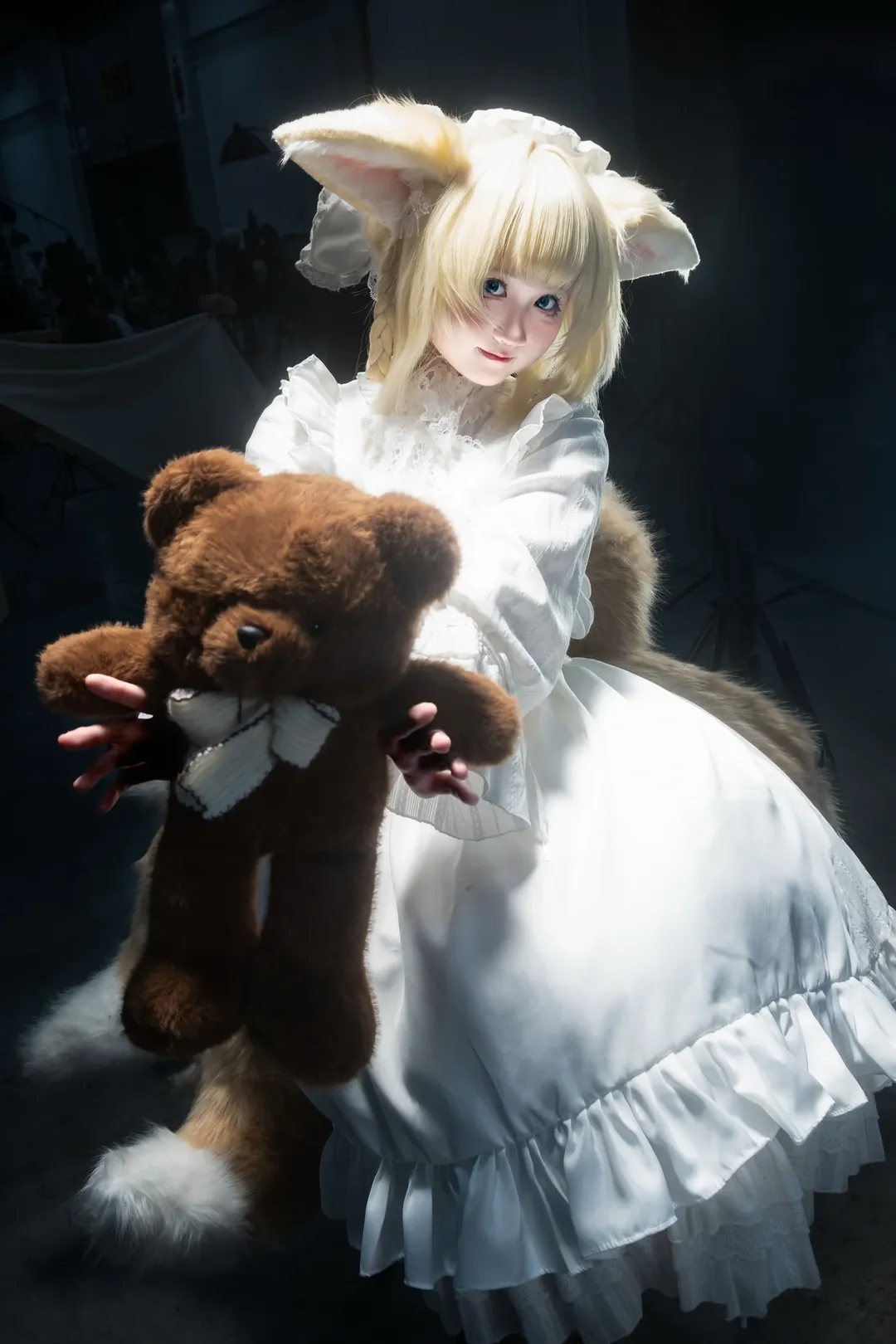 【鈴蘭cos】明日方舟的羅德島小狐狸，尾巴背反的呆瓜記錄 - 第 3 張