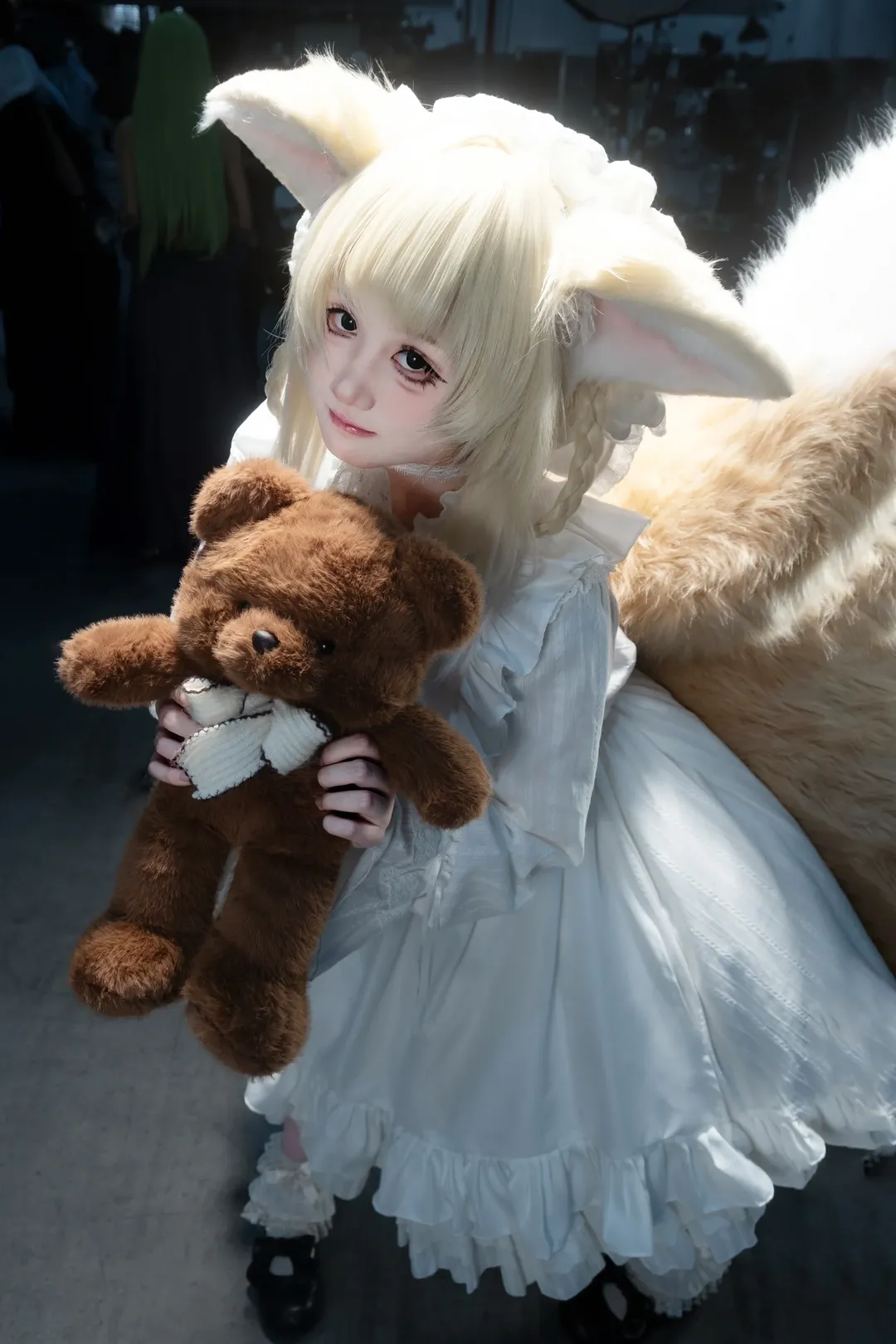 【鈴蘭cos】明日方舟的羅德島小狐狸，尾巴背反的呆瓜記錄 - 第 4 張