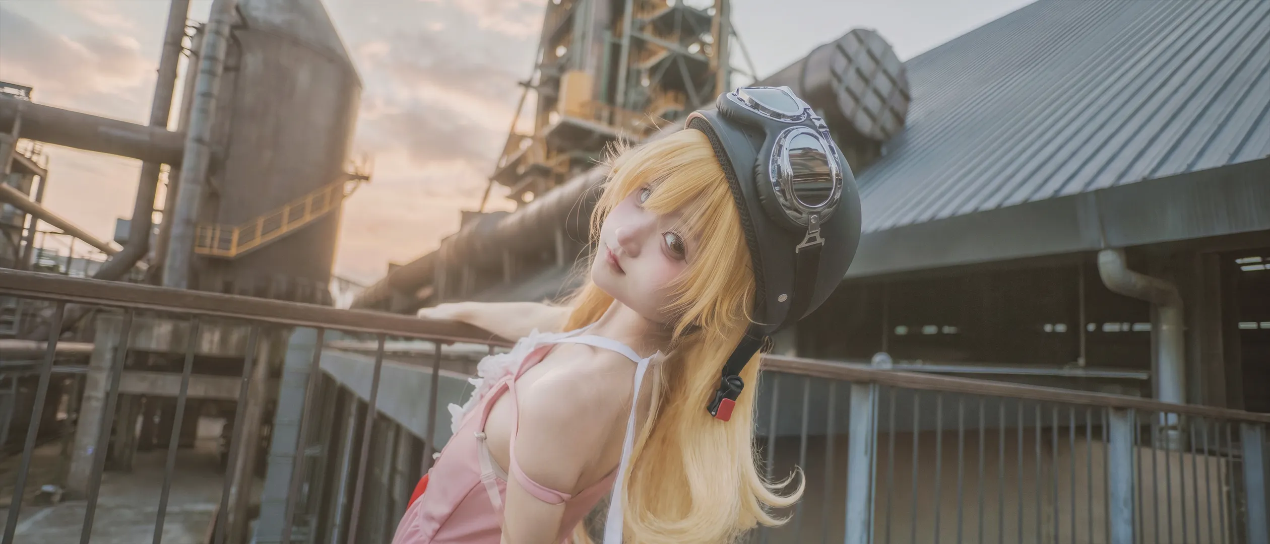 【忍野忍cos】伤物语里的血之物语，工业风落日下的回眸 - 第 2 张