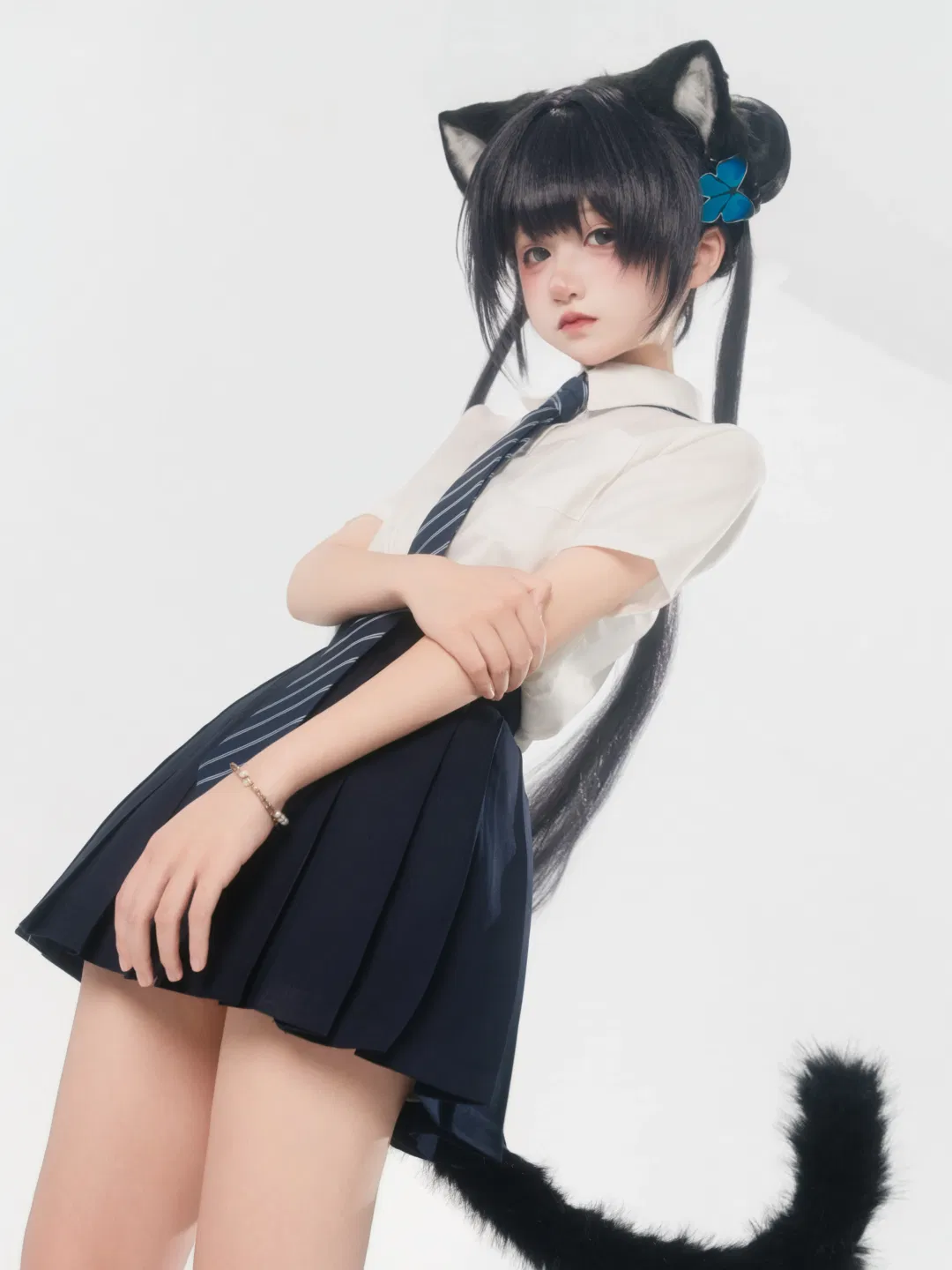 【龙华妃咲cos】蔚蓝档案的猫耳少女拍摄记录 - 第 1 张