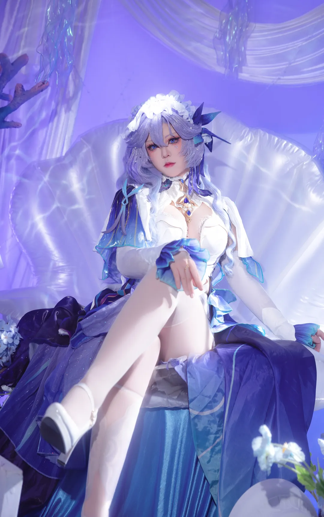 【坎特蕾拉cos】鸣潮幻境中的蓝白茶叙 - 第 1 张