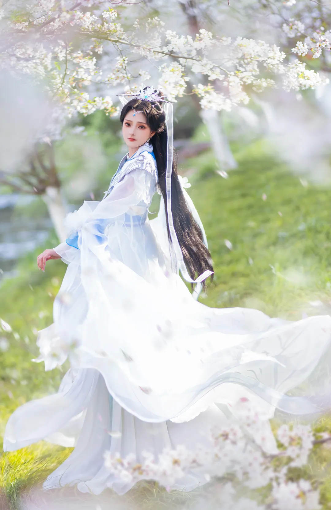 【李慕婉cos】傍晚与白天的仙逆氛围感都很绝 - 第 3 张