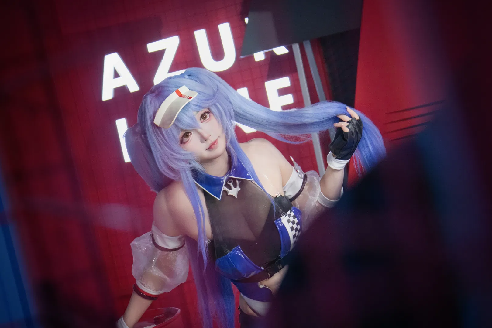 碧蓝航线赛车服cos，赛道上的蓝色风暴 - 第 2 张