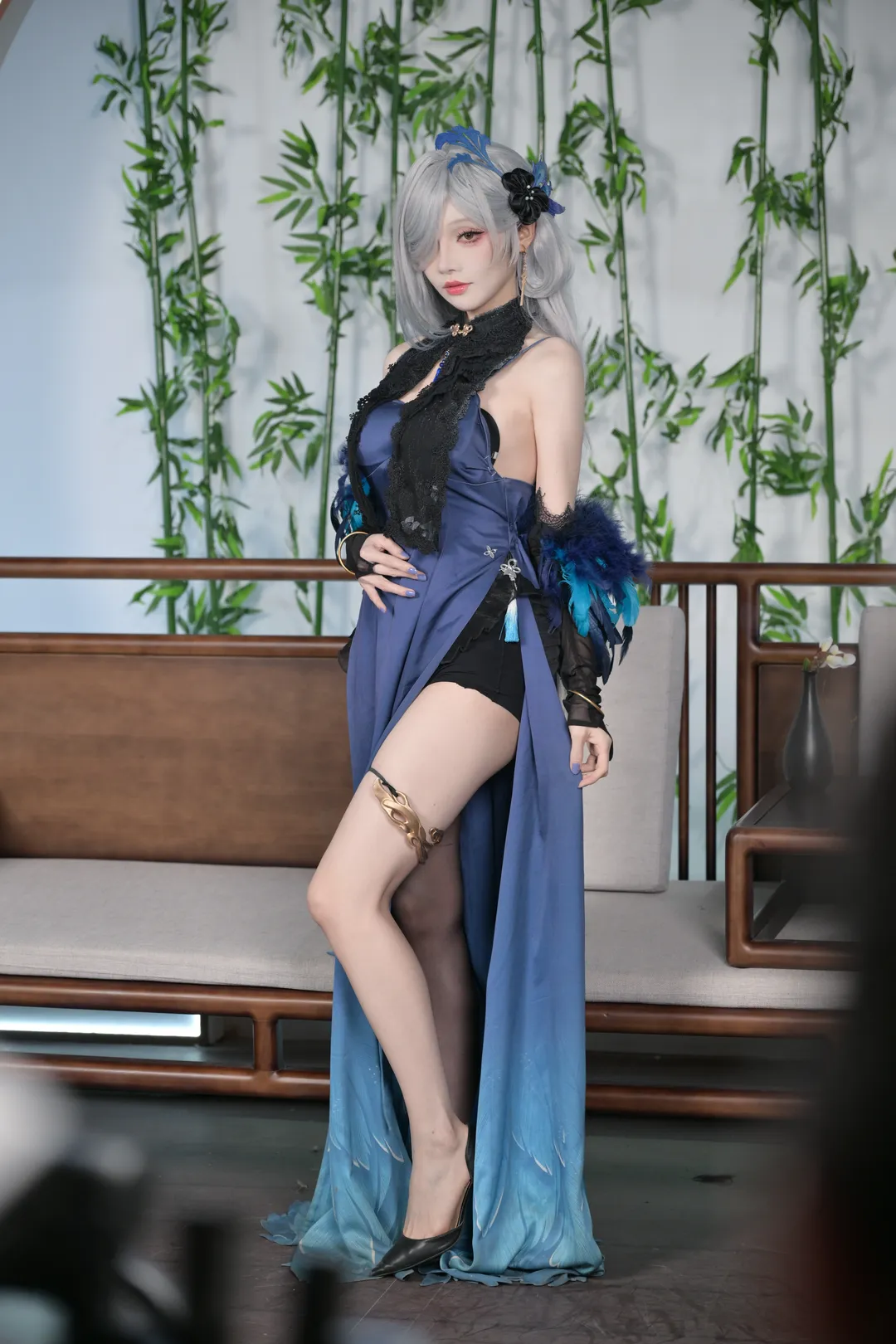 碧蓝航线彰武cos，清凉节的蓝羽魅影 - 第 1 张