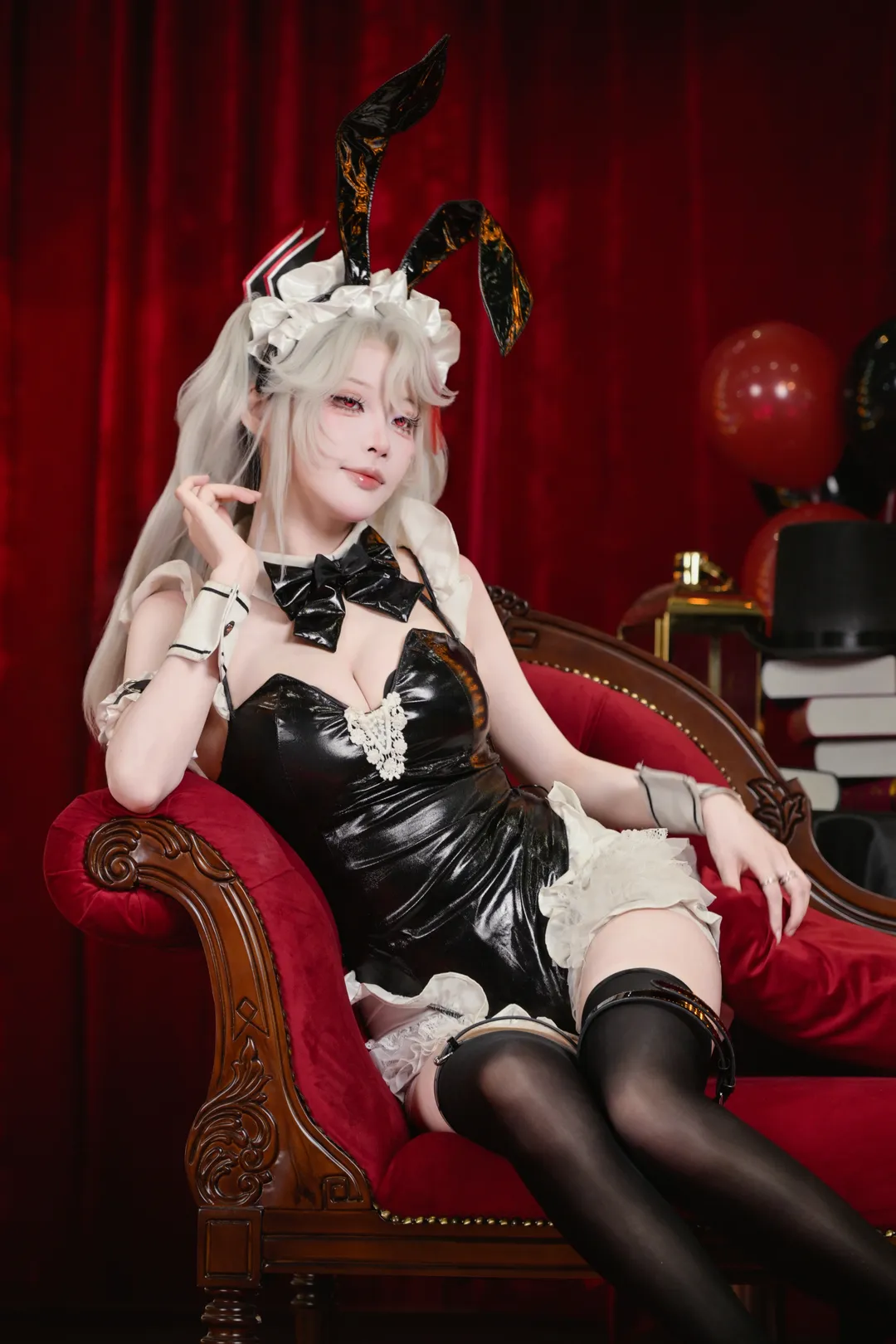 【欧根亲王cos】碧蓝航线里的这套漆皮兔女郎造型真的很挑拍摄角度 - 第 1 张