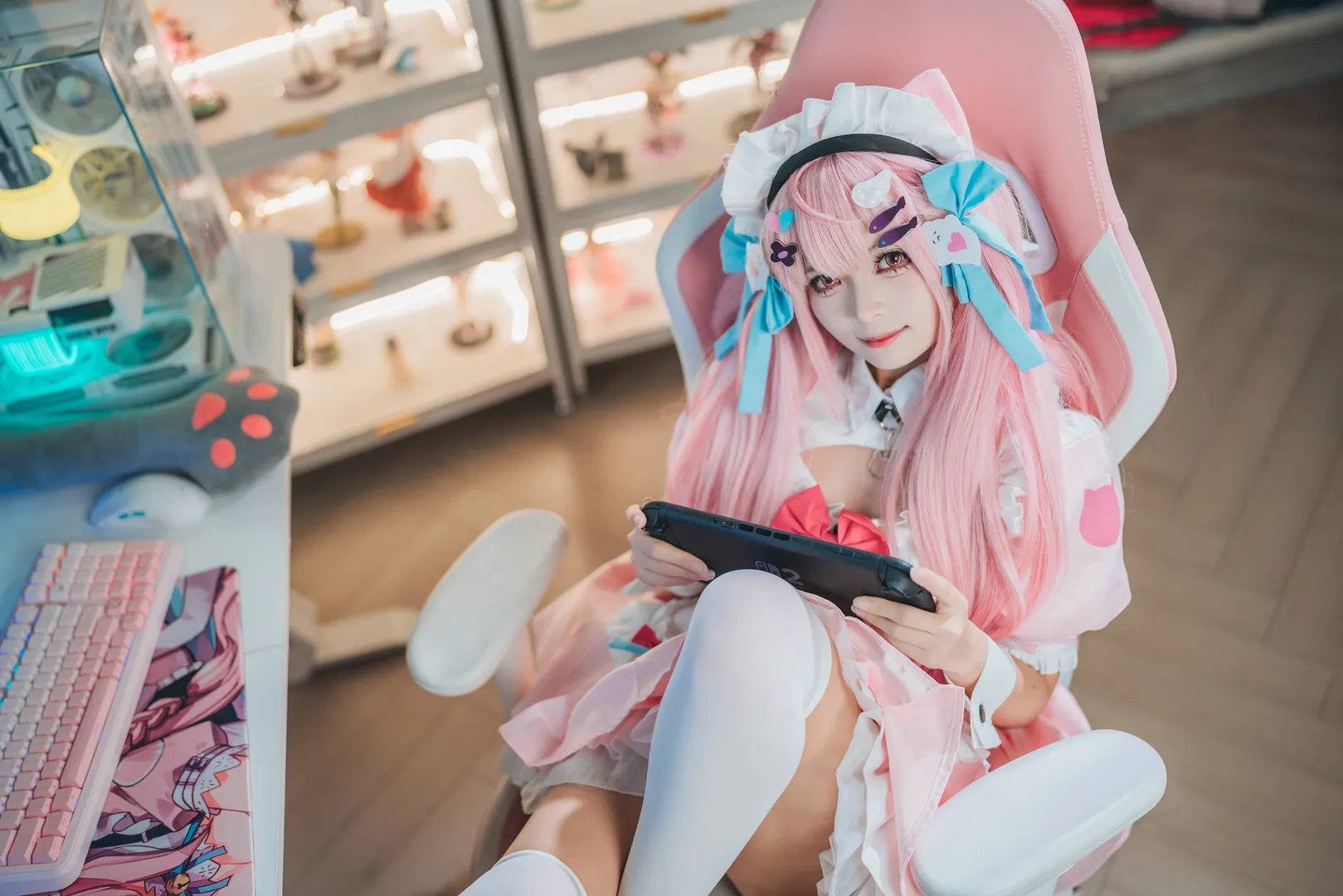 结城昨日奈cos：粉色女仆与电竞房的Vtuber奇妙日常 - 第 4 张