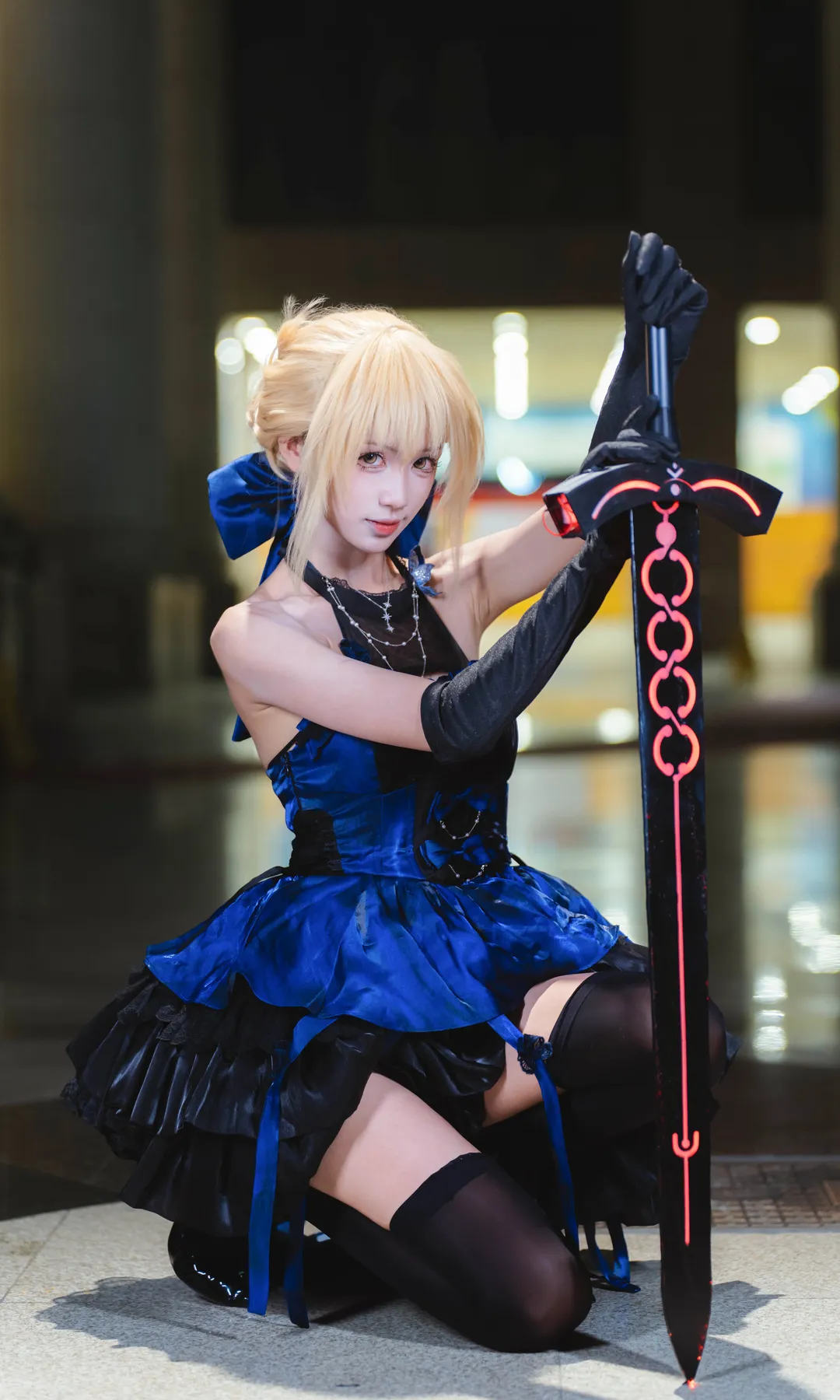 【黑呆cos】Fate禮服黑呆，夜景下的優雅與鋒利 - 第 6 張