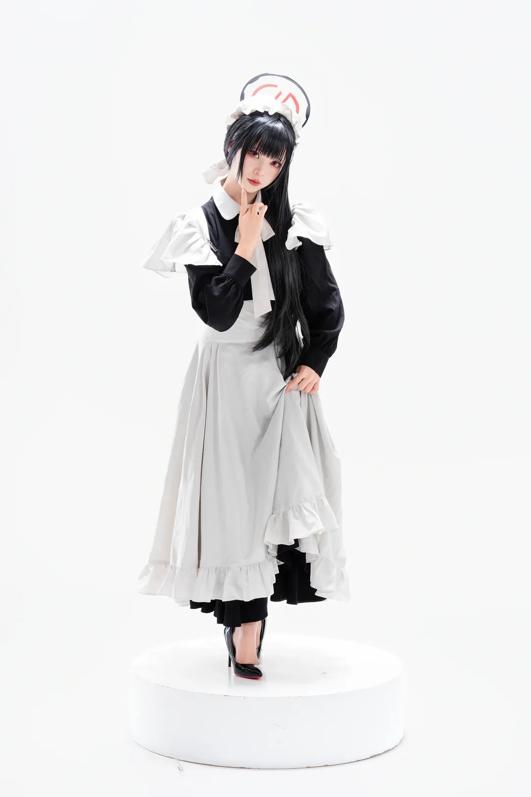 调月莉音cos 蔚蓝档案里的黑白女仆装穿搭 - 第 2 张