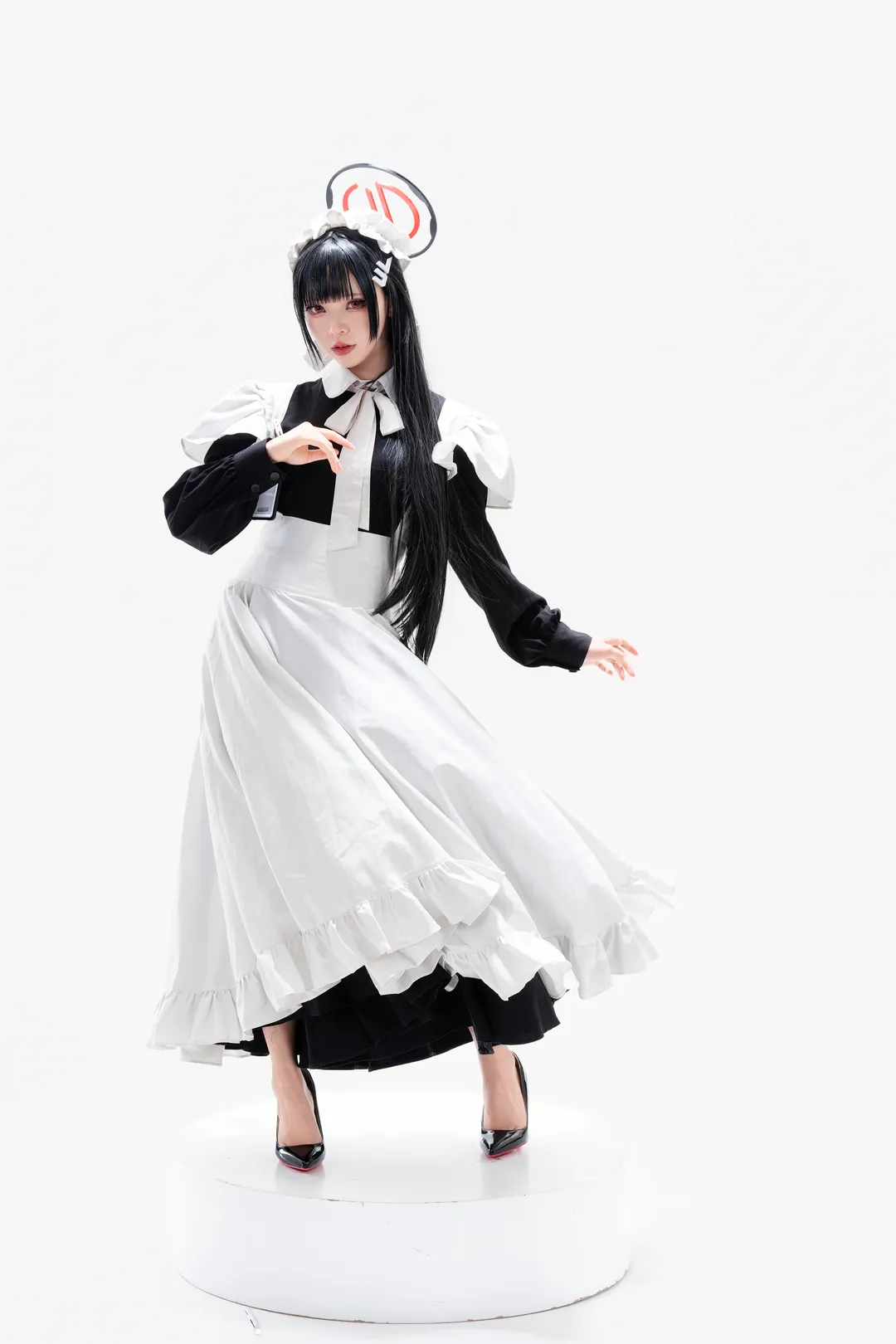 调月莉音cos 蔚蓝档案里的黑白女仆装穿搭 - 第 3 张
