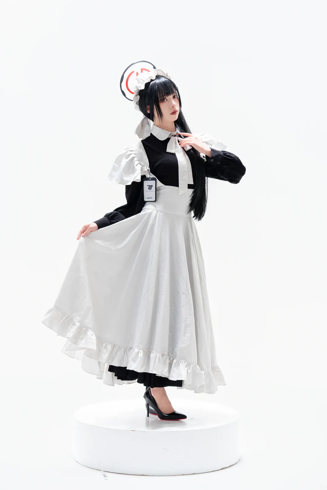 调月莉音cos 蔚蓝档案里的黑白女仆装穿搭 - 第 5 张