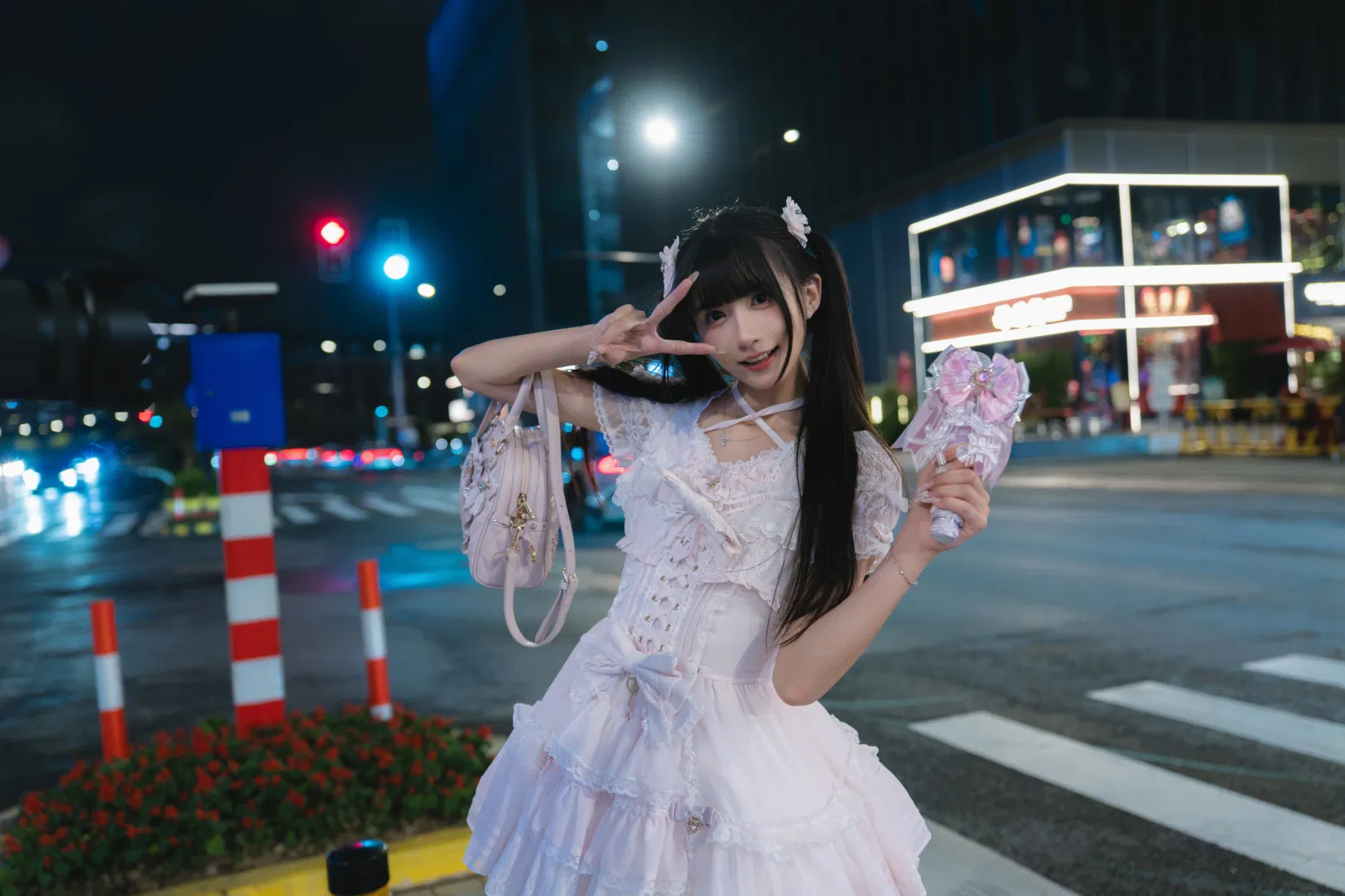 粉白双马尾Lolita夜景夜拍记录 - 第 17 张