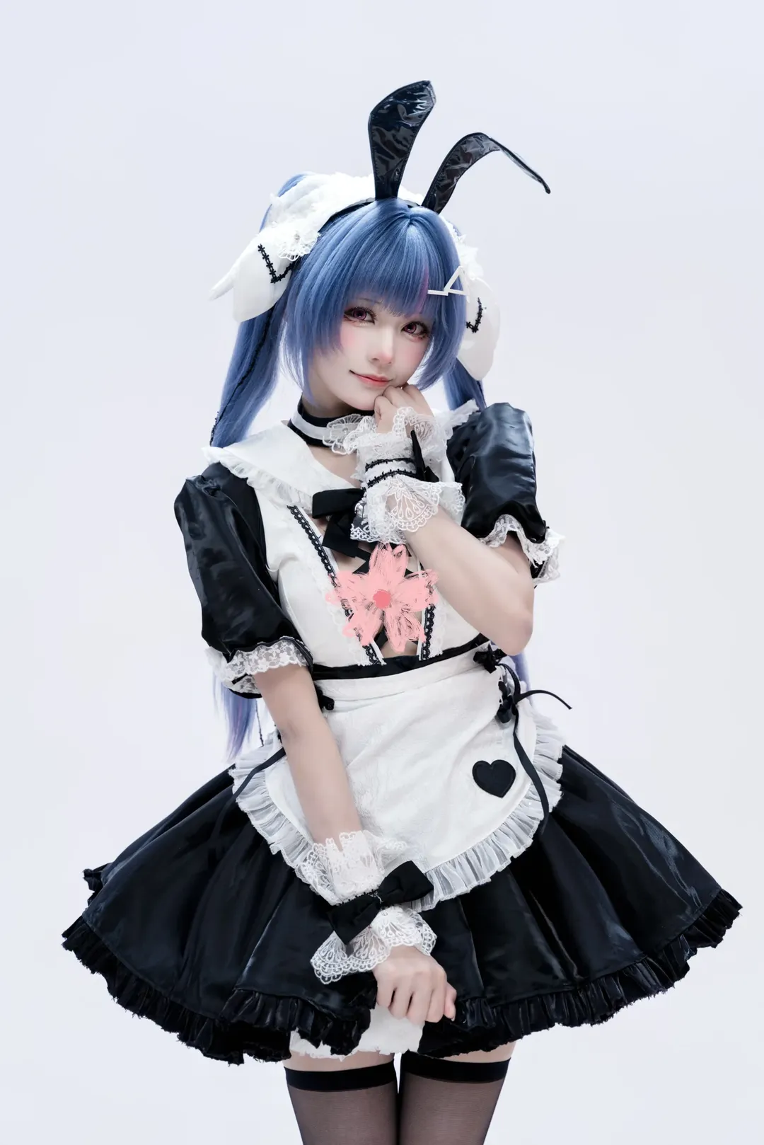 【萨里cos】碧蓝航线的蓝色小兔，俏皮女仆装登场 - 第 8 张