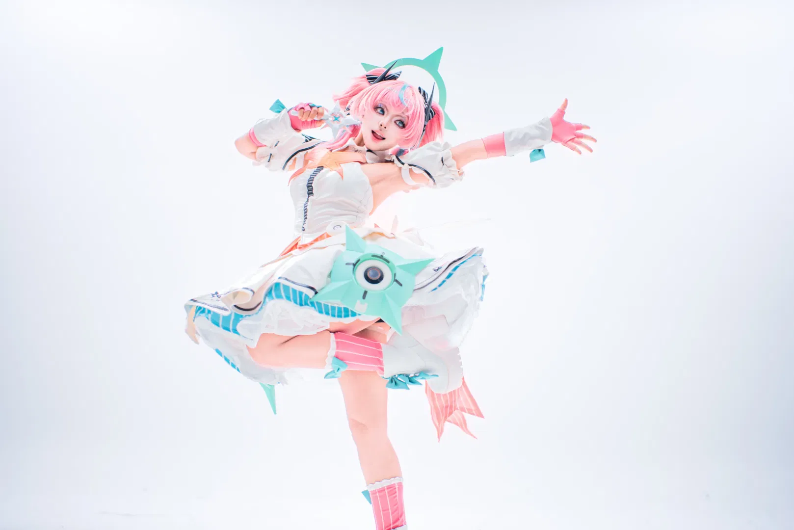 【爱芮cos】绝区零粉色星星的甜美暴击 - 第 3 张