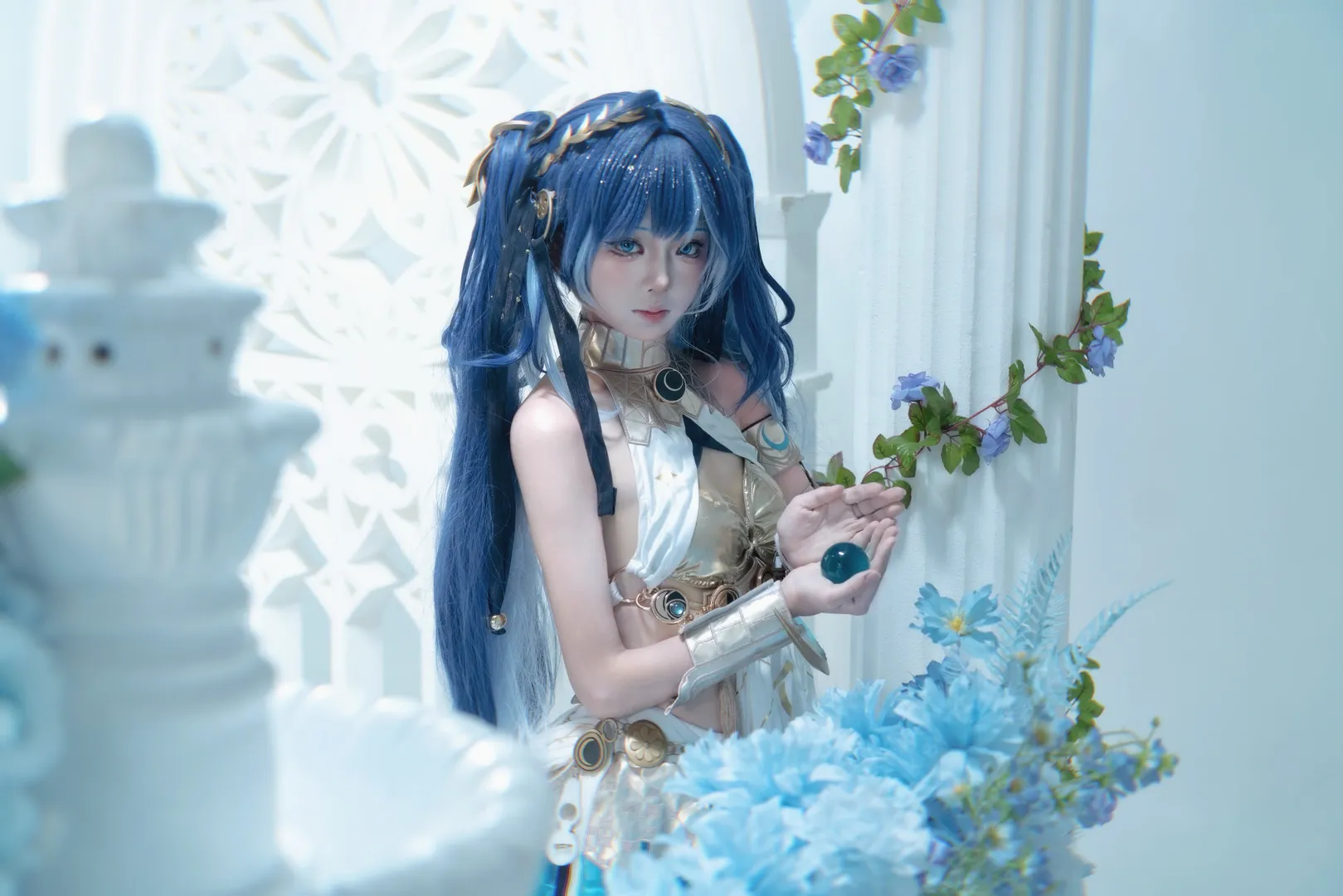 【尤诺cos】蓝发与金饰的碰撞，鸣潮尤诺拍摄记录 - 第 2 张