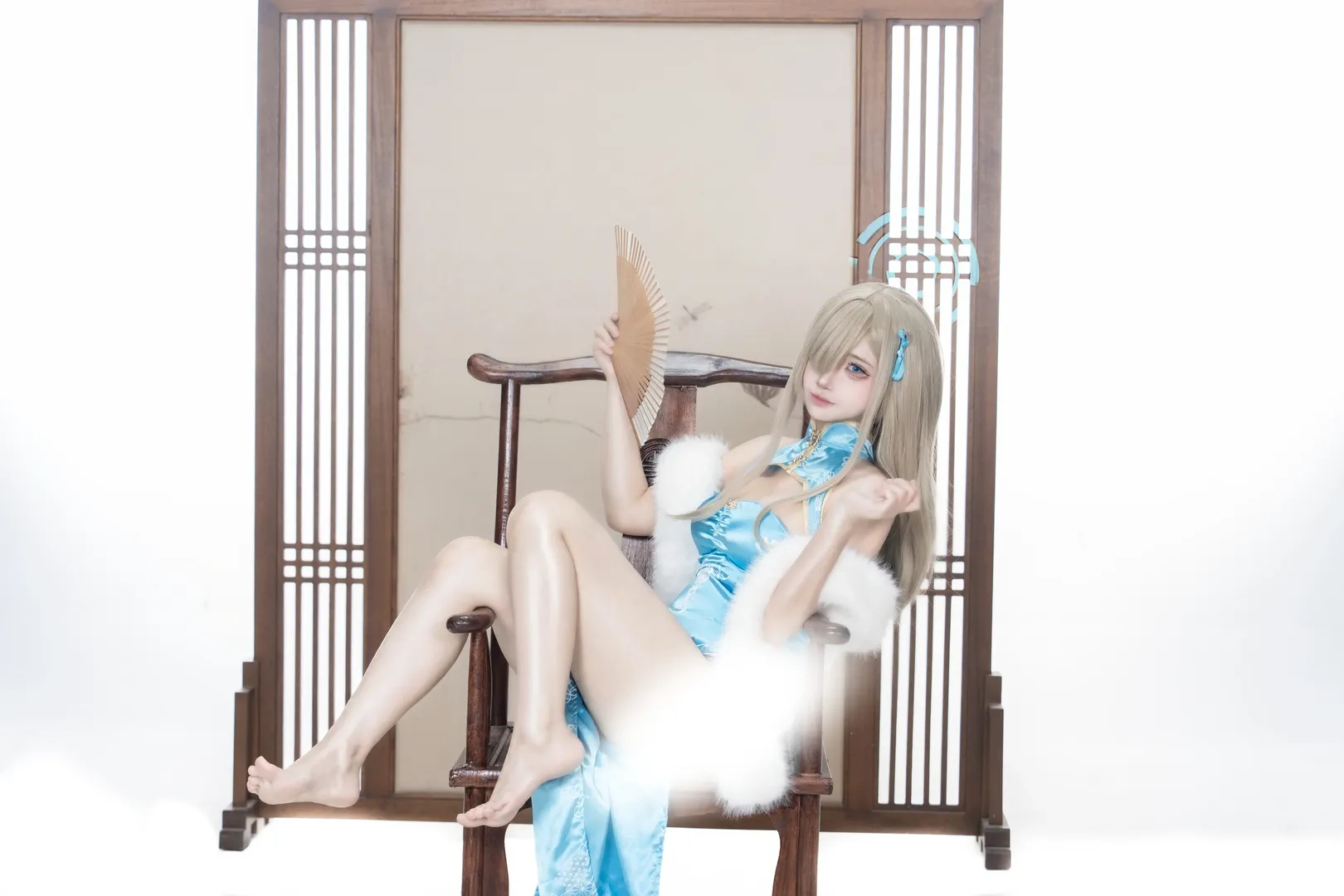 【明日奈cos】蔚蓝档案，身着蓝旗袍的金色大姐姐 - 第 1 张