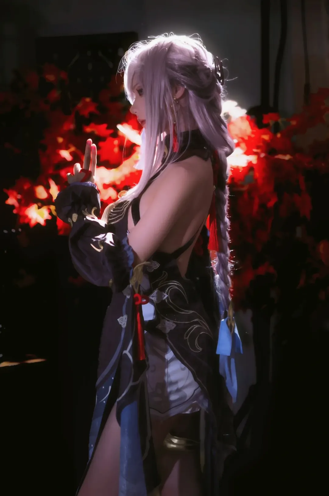 【申鹤cos】原神申鹤的冷艳身姿与绝美细节 - 第 2 张