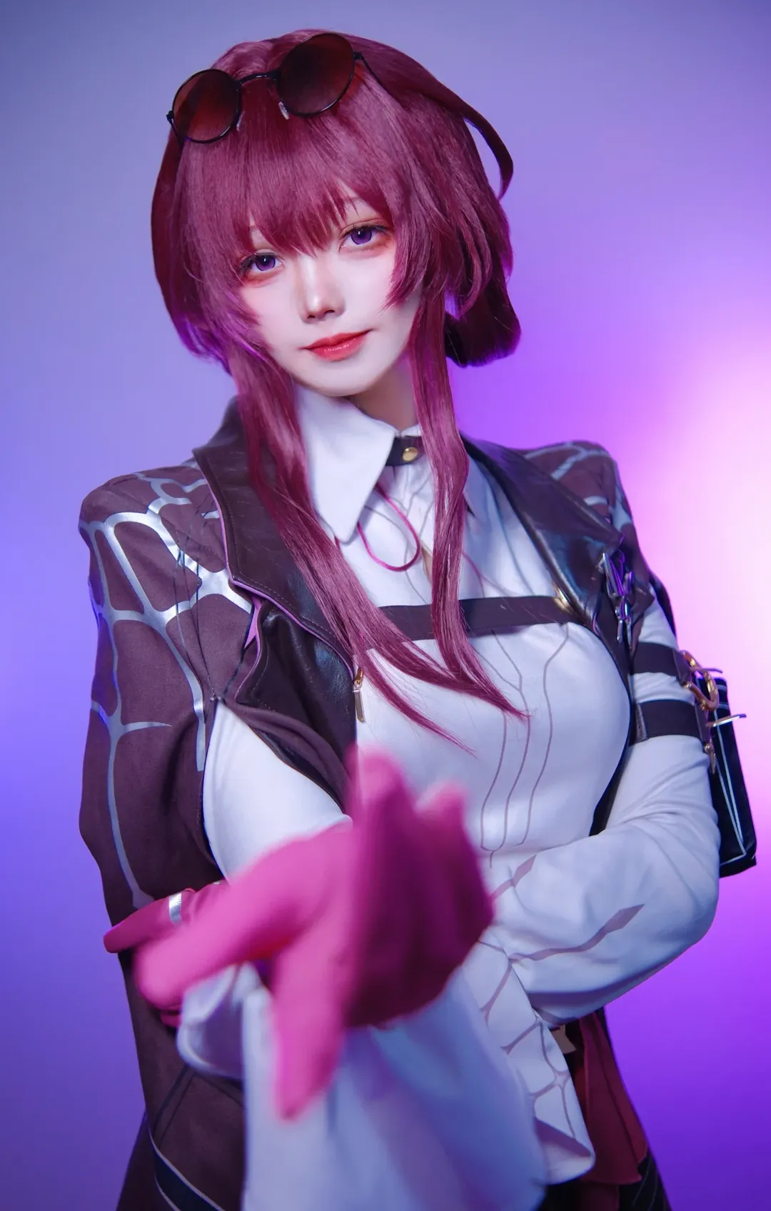 【卡芙卡cos】崩坏星穹铁道中的优雅与神秘