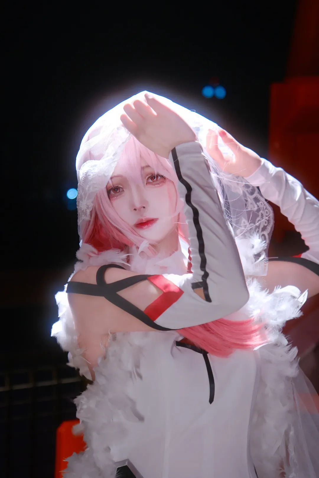 【楪祈cos】罪恶王冠中粉发少女的爷青回瞬间 - 第 1 张