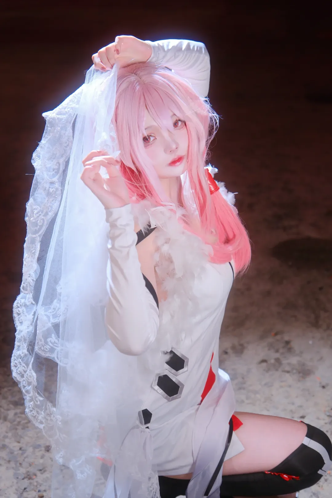 【楪祈cos】罪恶王冠中粉发少女的爷青回瞬间 - 第 4 张