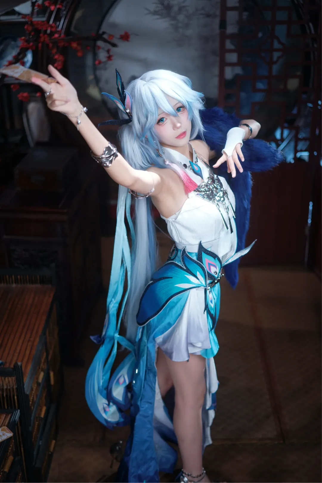 【爻光cos】崩坏星穹铁道里的孔雀翎羽，这套服饰细节真的拉满 - 第 2 张