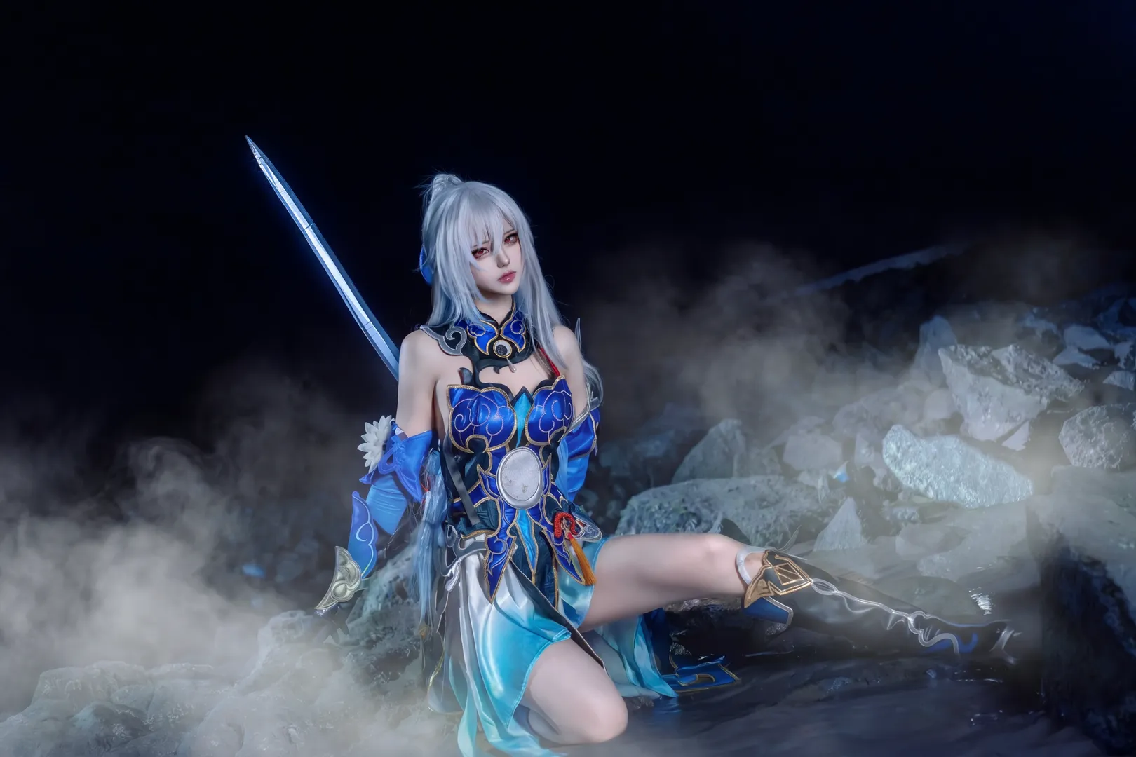 【镜流cos】崩坏星穹铁道罗浮剑首古风夜景 - 第 8 张