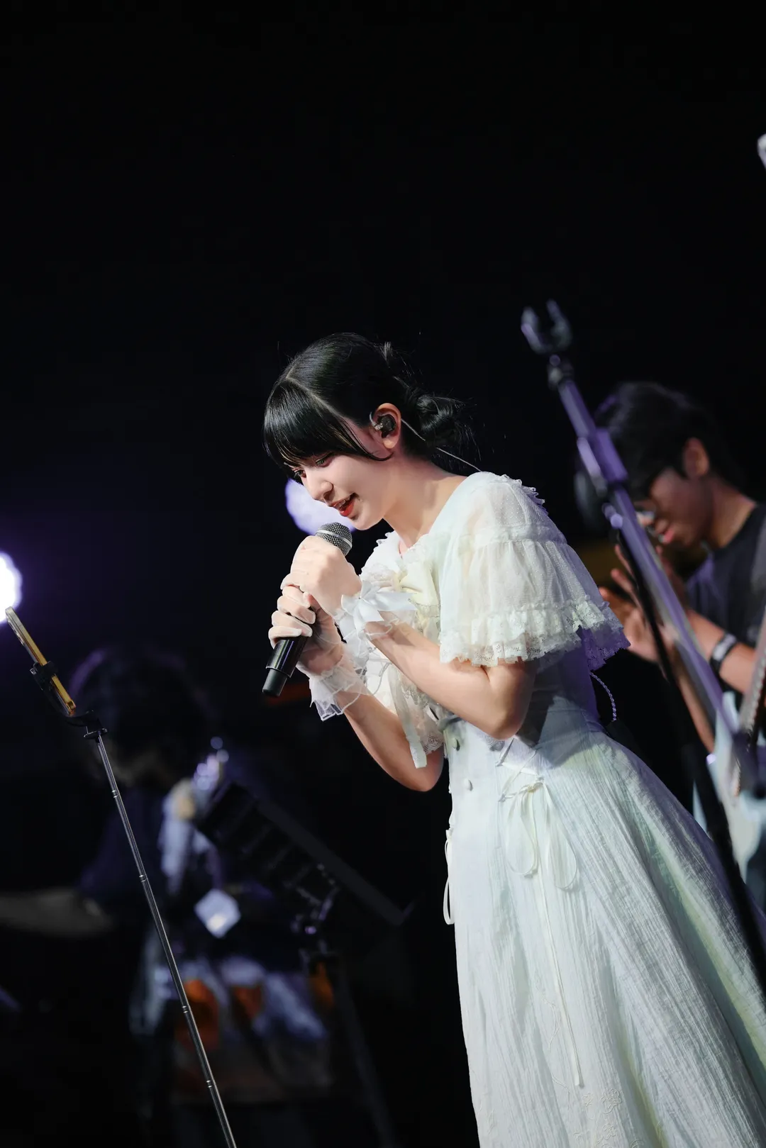 赶完论文的周中Live，哥特萝莉风贝斯手的日音舞台 - 第 6 张