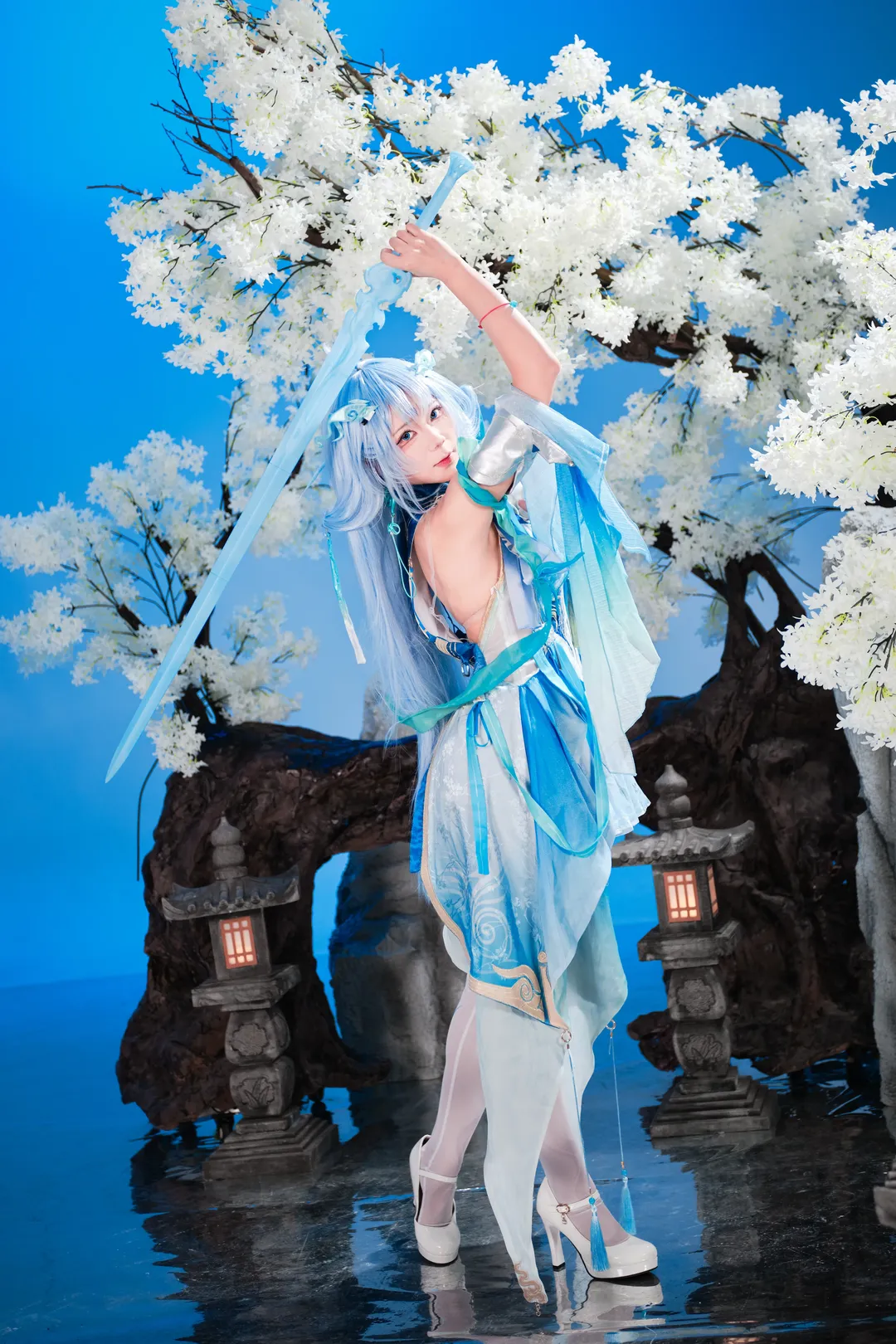 【清宵cos】鳴潮清宵師傅上線，扎馬步練武術 - 第 8 張