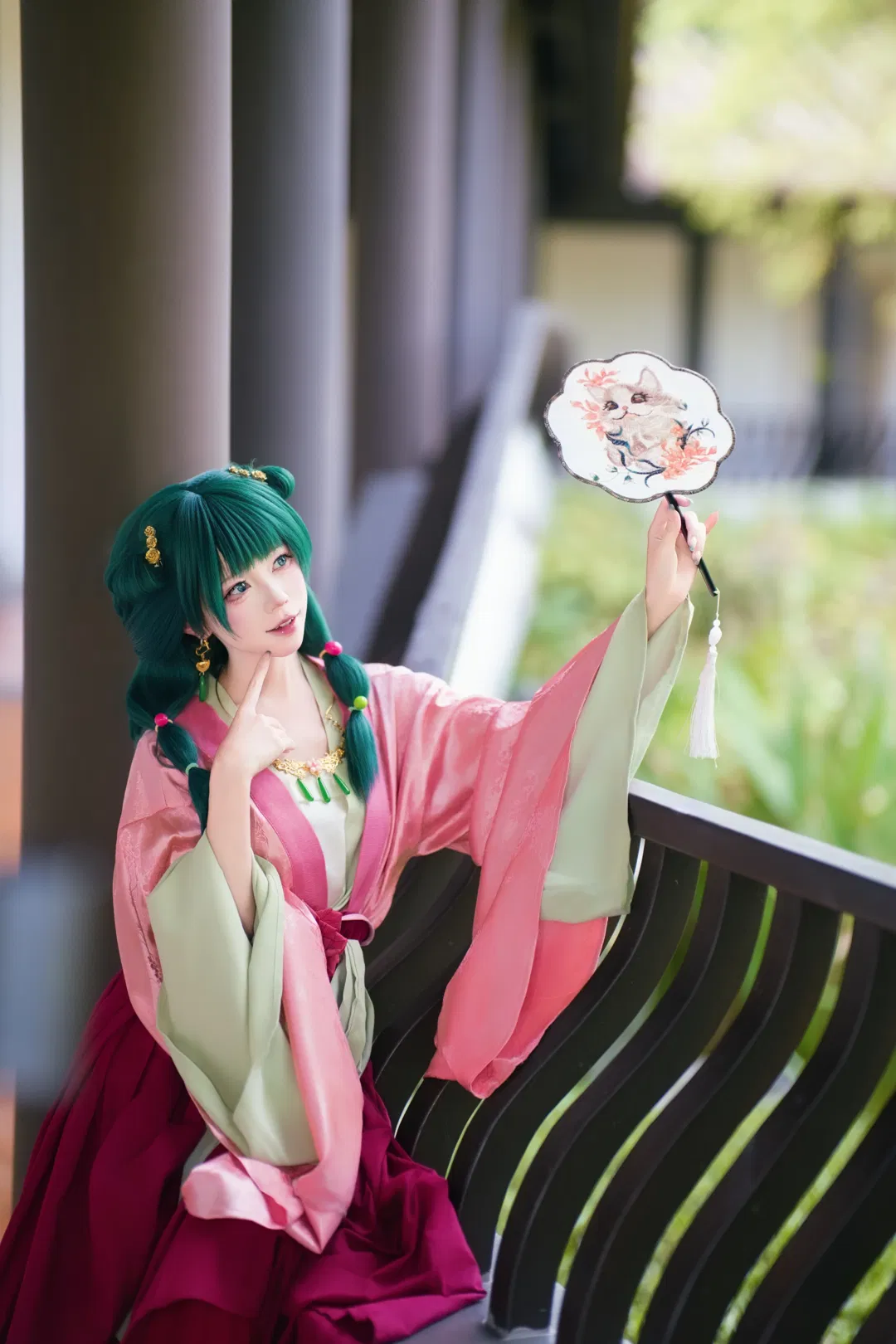 【貓貓cos】藥屋少女的綠髮小藥師，團扇與古風裙襬的碰撞 - 第 4 張