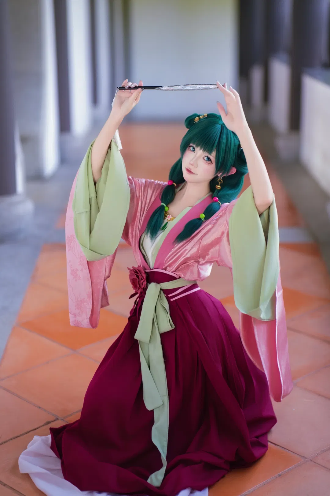 【貓貓cos】藥屋少女的綠髮小藥師，團扇與古風裙襬的碰撞 - 第 6 張