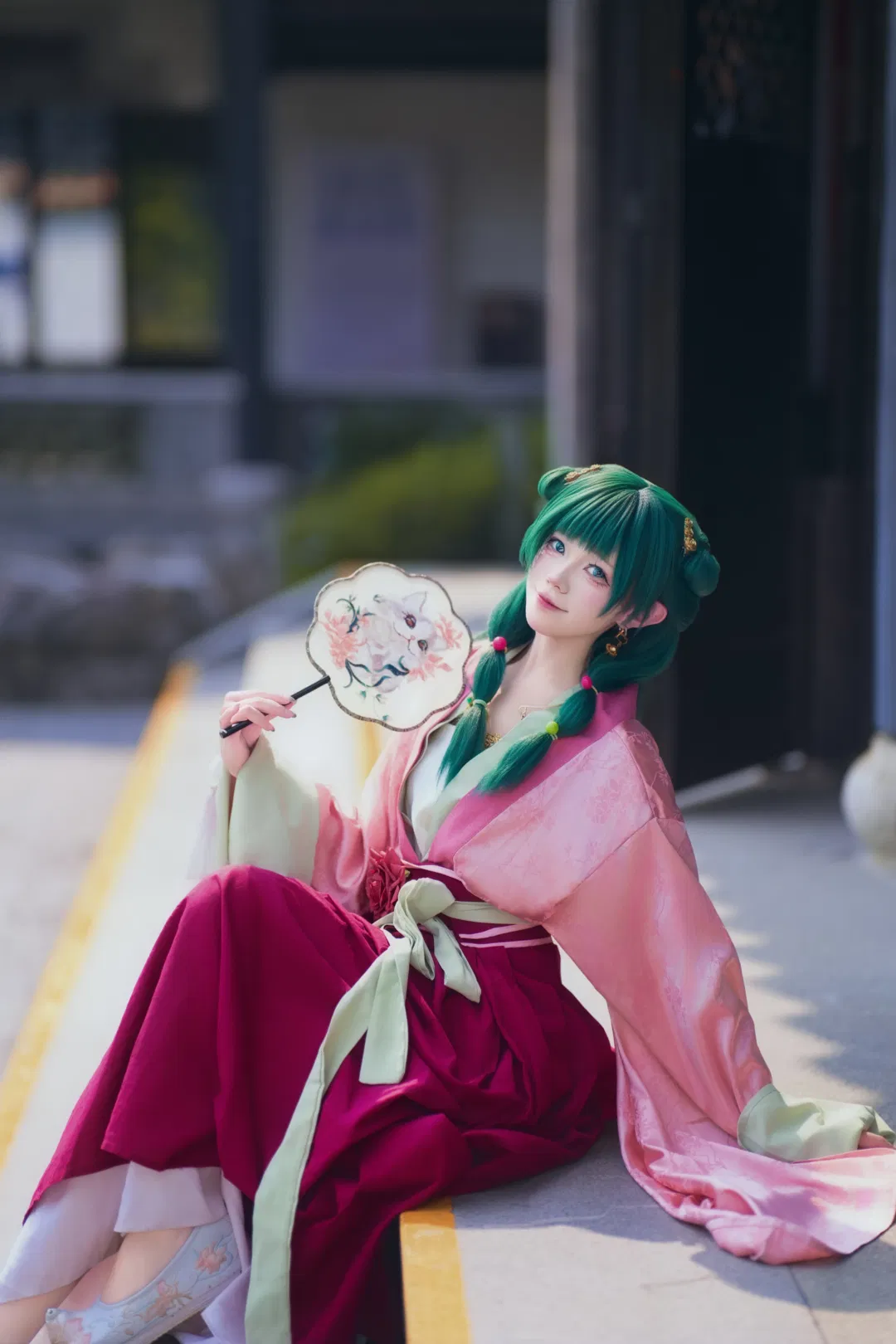 【貓貓cos】藥屋少女的綠髮小藥師，團扇與古風裙襬的碰撞 - 第 8 張