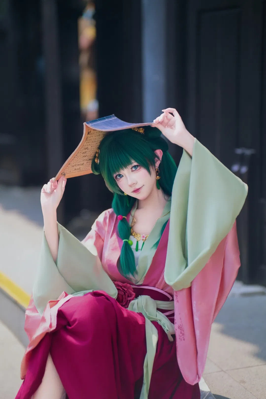 【貓貓cos】藥屋少女的綠髮小藥師，團扇與古風裙襬的碰撞 - 第 9 張