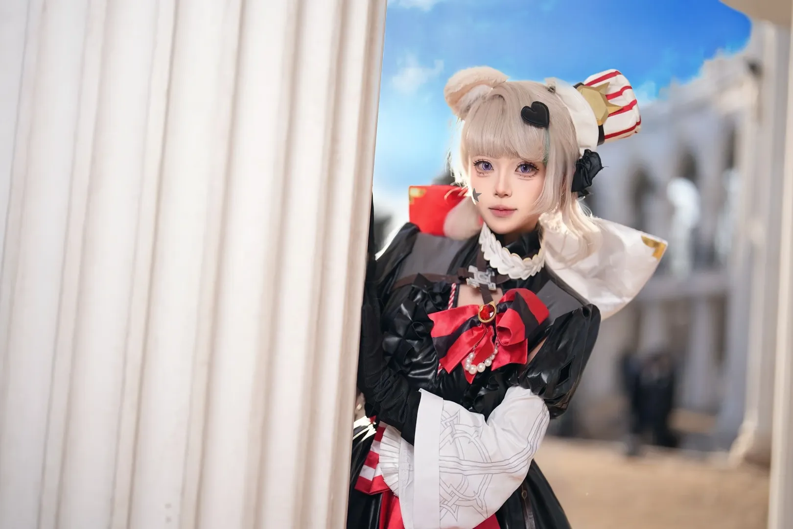 【琳妮特cos】躲在柱子後的神秘感，原神服飾細節大公開
