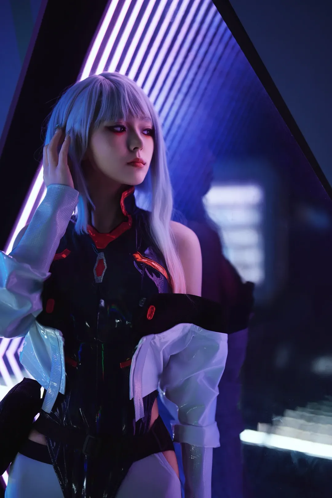 【露西cos】穿梭在霓虹中的赛博朋克边缘行者 - 第 1 张