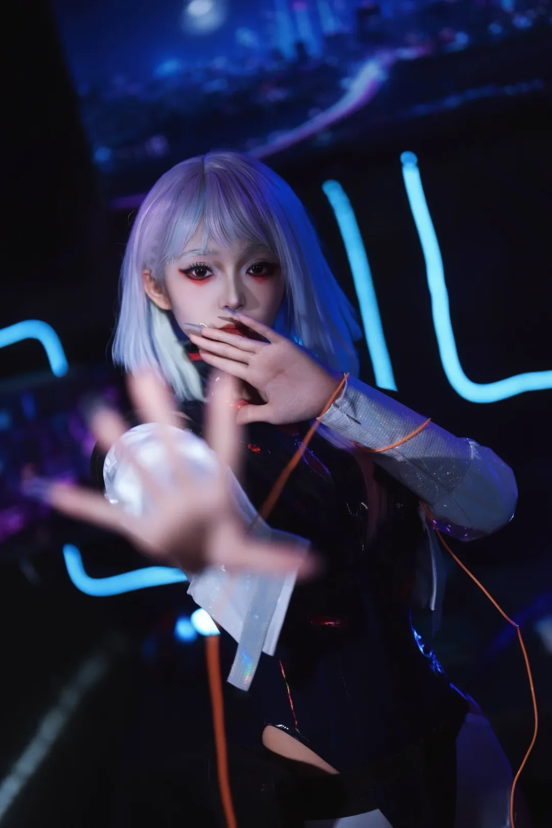 【露西cos】穿梭在霓虹中的赛博朋克边缘行者 - 第 6 张