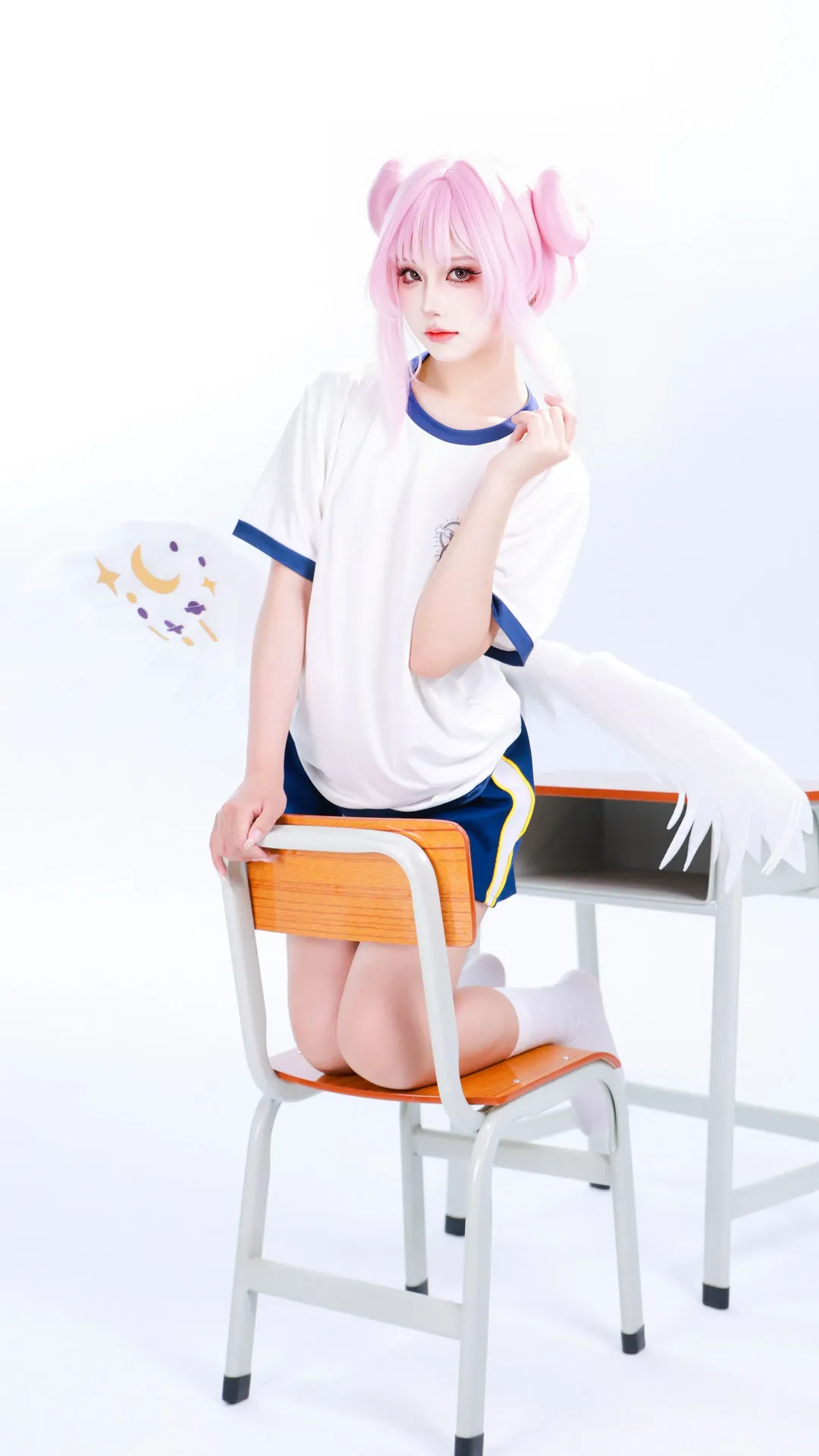 【圣园未花cos】蔚蓝档案体操服白丝造型分享 - 第 1 张
