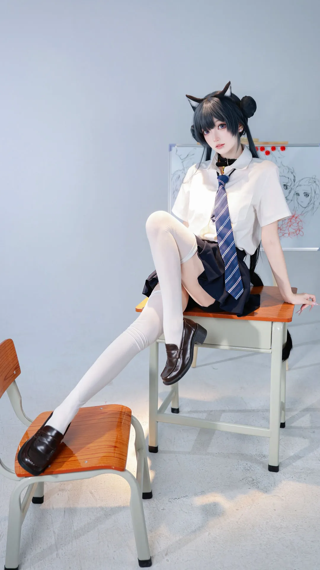 【妃咲cos】蔚蓝档案水手服白丝JK - 第 2 张