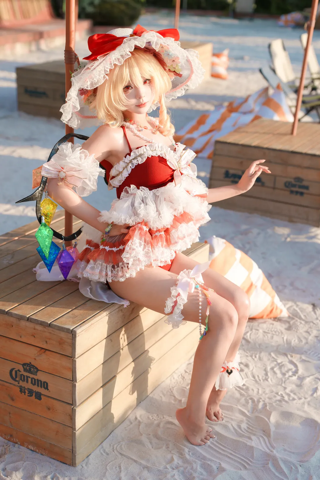 【芙兰朵露cos】东方project泳装，沙滩上的红白蕾丝 - 第 1 张