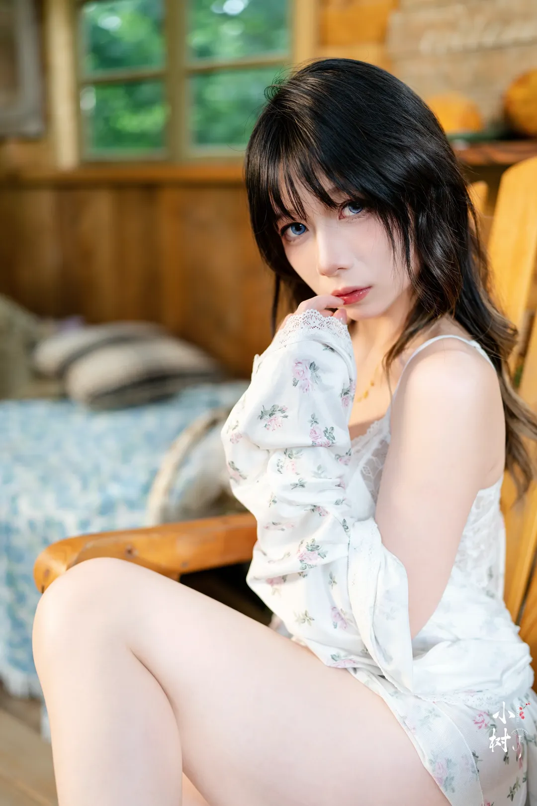 【灰姑娘cos】白色蕾丝睡衣，复古室内氛围感写真 - 第 12 张