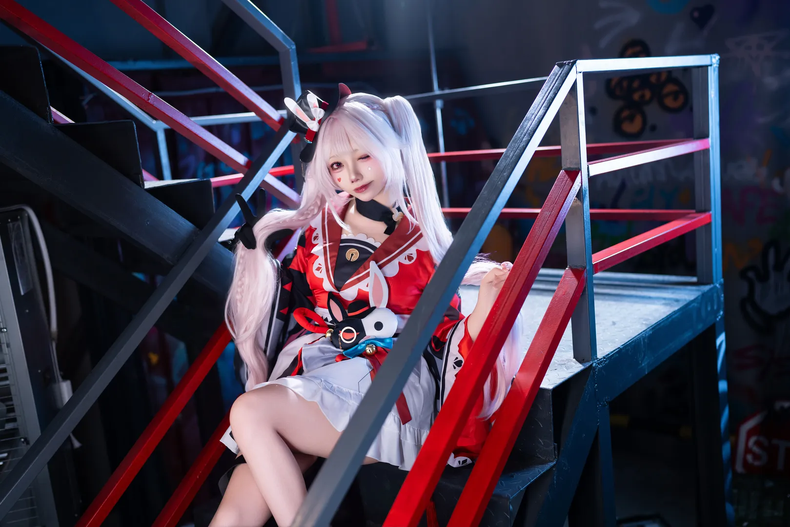 【火花cos】崩坏星穹铁道里的红白兔子，今天玩点不一样的 - 第 6 张