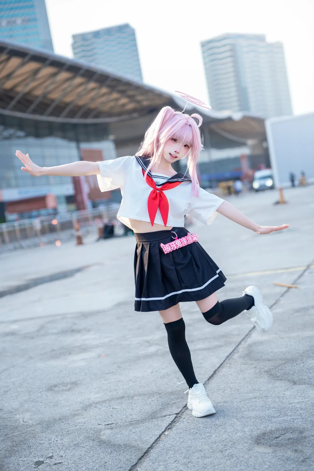 【柚鸟夏cos】蔚蓝档案里的活力水手服 - 第 1 张